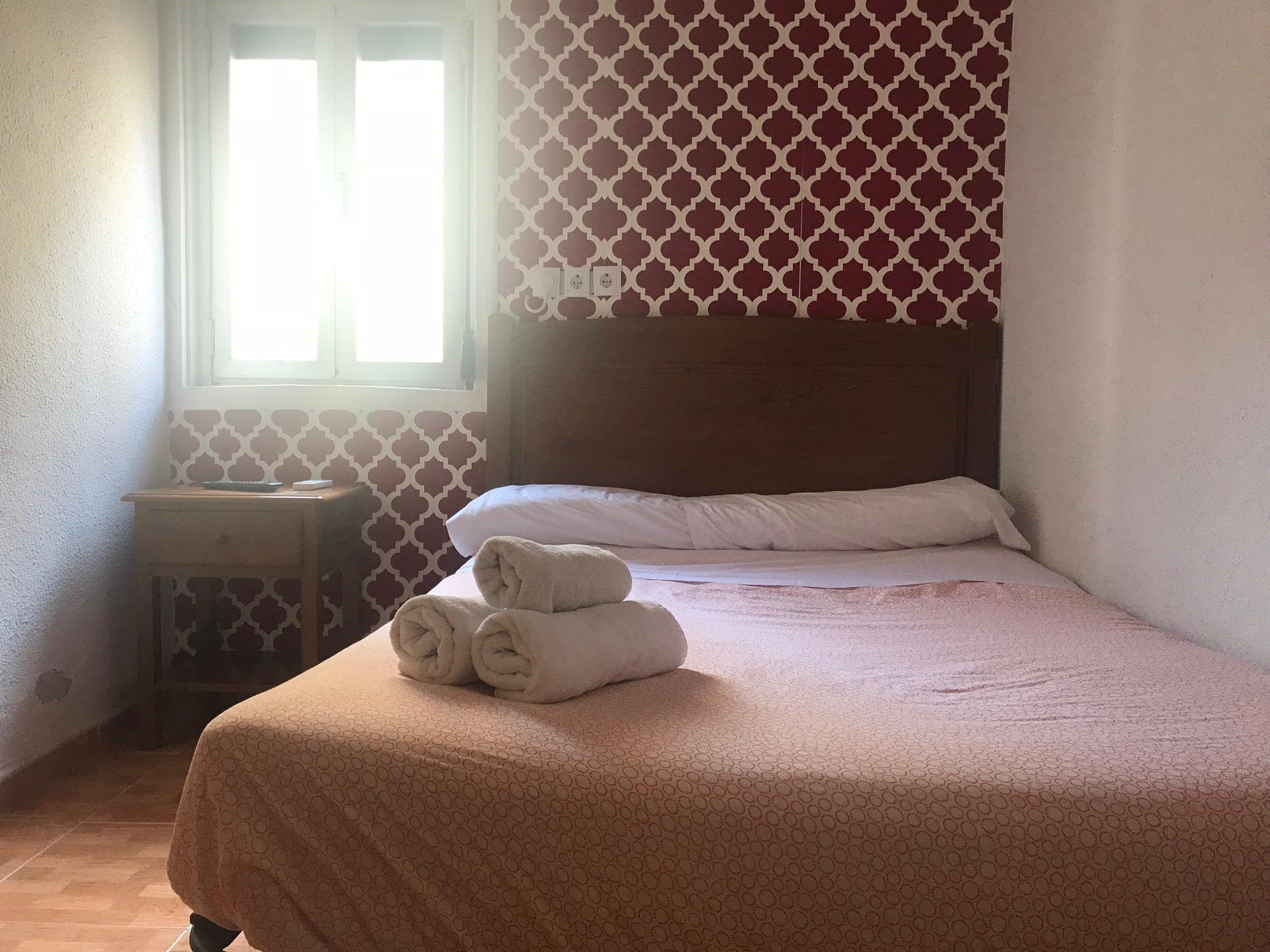 Hostal Los Perales Мадрид Экстерьер фото A guest room at the hotel